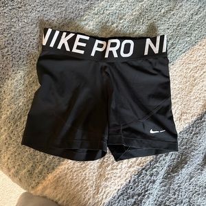 Women’s Nike pros spandex